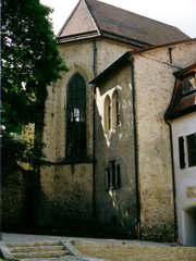 Kirchenhof und Chor
